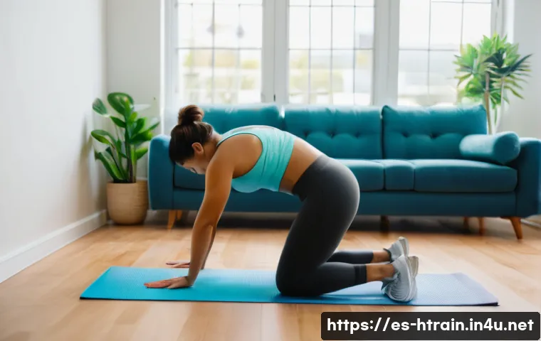 홈트 운동 다이어트 효과 - A balanced home workout scene featuring a fit young Hispanic woman in comfortable athletic wear perf...